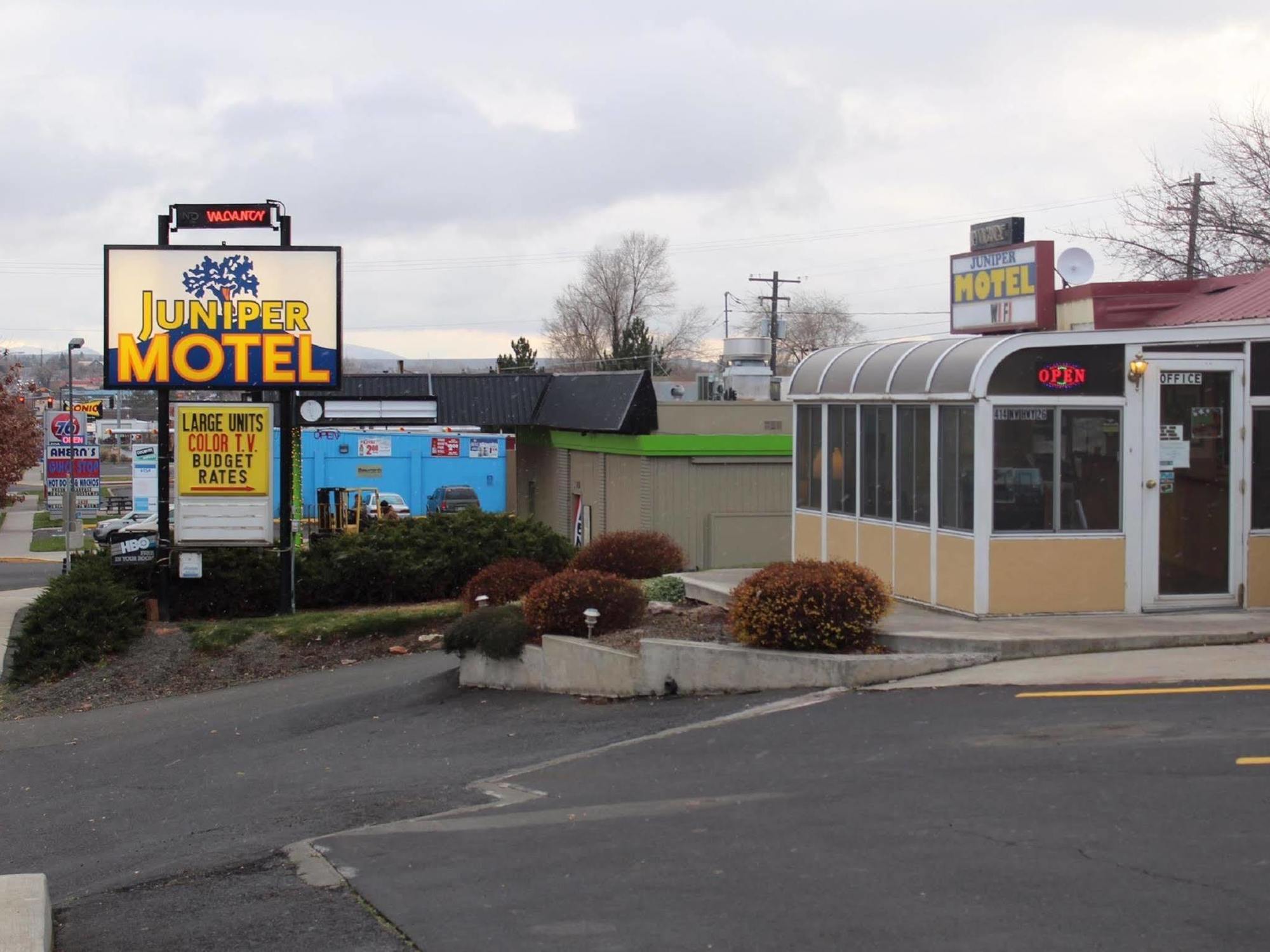 Juniper Motel マドラス エクステリア 写真